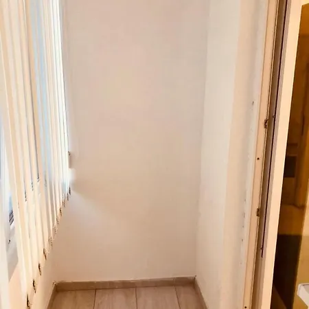 Apartment Modern With Need M7